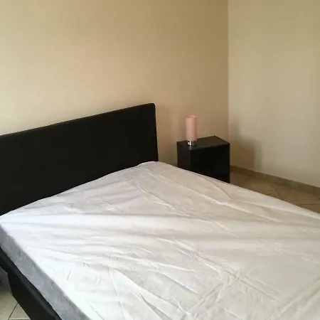 Christian Mont St Michel Feriehus Sacey