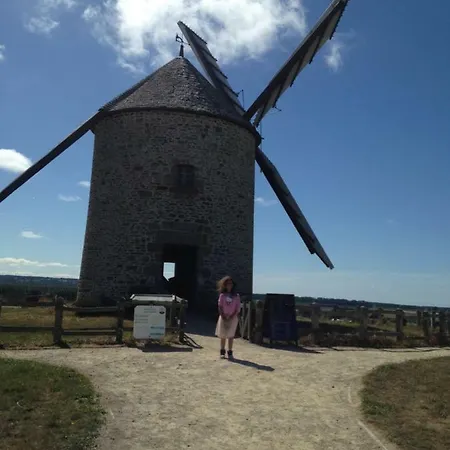 Christian Mont St Michel Feriehus Sacey